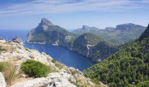 https://www.spain.info/fr/nature/paysage-culturel-sierra-tramuntana/